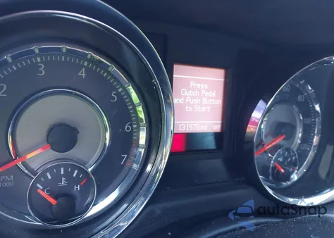 2016 Chrysler Town & Country Touring from USA, damaged, VIN 2C4RC1BG5GR194264